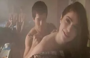 XXX Ha freddo e ha vecchie baldracche nude il cancro.