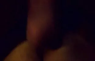 XXX Bambina sola a letto vecchie donne grasse nude