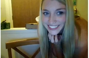 XXX Giocattolo chiodo loro fori con un grande anziane grasse nude dote
